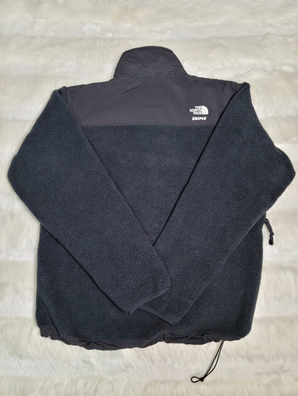 The North Face TNF x SKIMS 1995 Denali Fleece Jacket Onyx Unisex XXS NEW - Picture 2 of 8